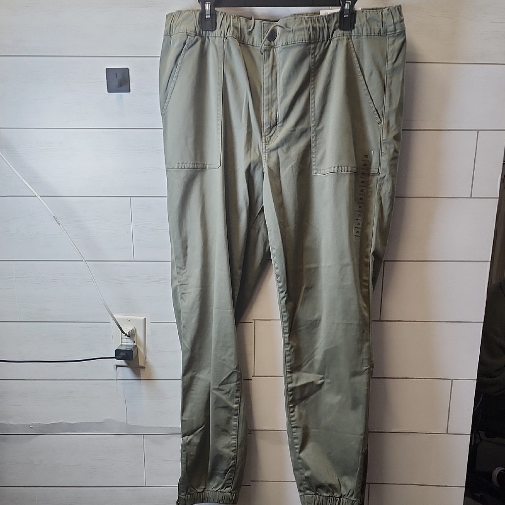 NWT Women's Olive Green Jogger Pants